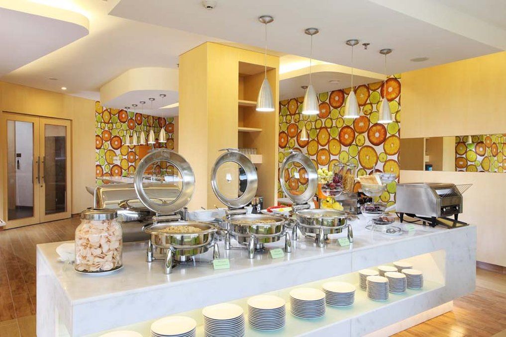 Zest Airport Jakarta By Swiss-Belhotel International Tangerang Exterior foto
